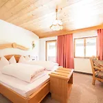 Haus Bergesblick لوتاش