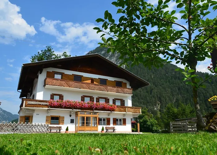 شقة Haus Bergesblick لوتاش