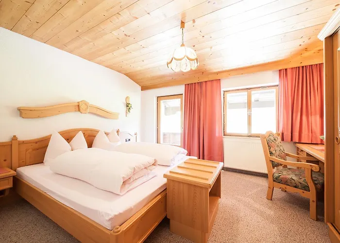 Haus Bergesblick 洛伊塔施